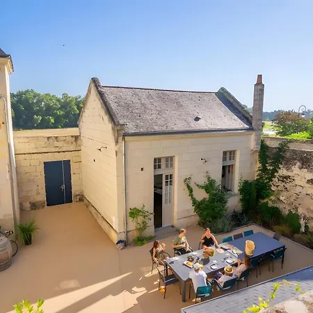Logis Escale - Grand - Piscine 펜션 *