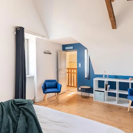 Logis Escale - Grand - Piscine *